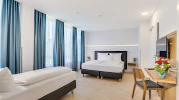 Habitación triple, 1 habitación, para no fumadores | Servicios de la habitación