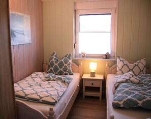 1 bedroom, travel crib, WiFi, bed sheets