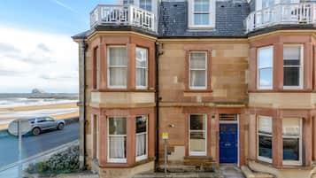 Apartment, Multiple Beds | Front of property