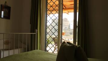 Comfort Triple Room | 1 bedroom, free WiFi, bed sheets