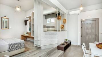 Deluxe Apartment | Free WiFi