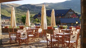 Lobby - Apartamentos La Solana (La Vall de Boi)