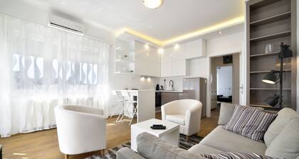 Maja Superior Apartment with Balcony