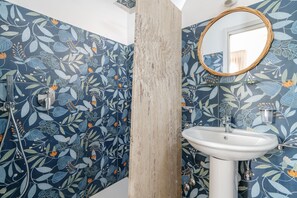Camera Matrimoniale | Bathroom | Free toiletries, hair dryer, bidet, towels - Nonno Luigino (Vico Equense)