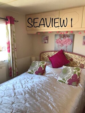 Room - Sea View 1 - Campsite (Talybont)