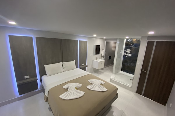 Comfort Double Room | Individually decorated, individually furnished, desk, laptop workspace