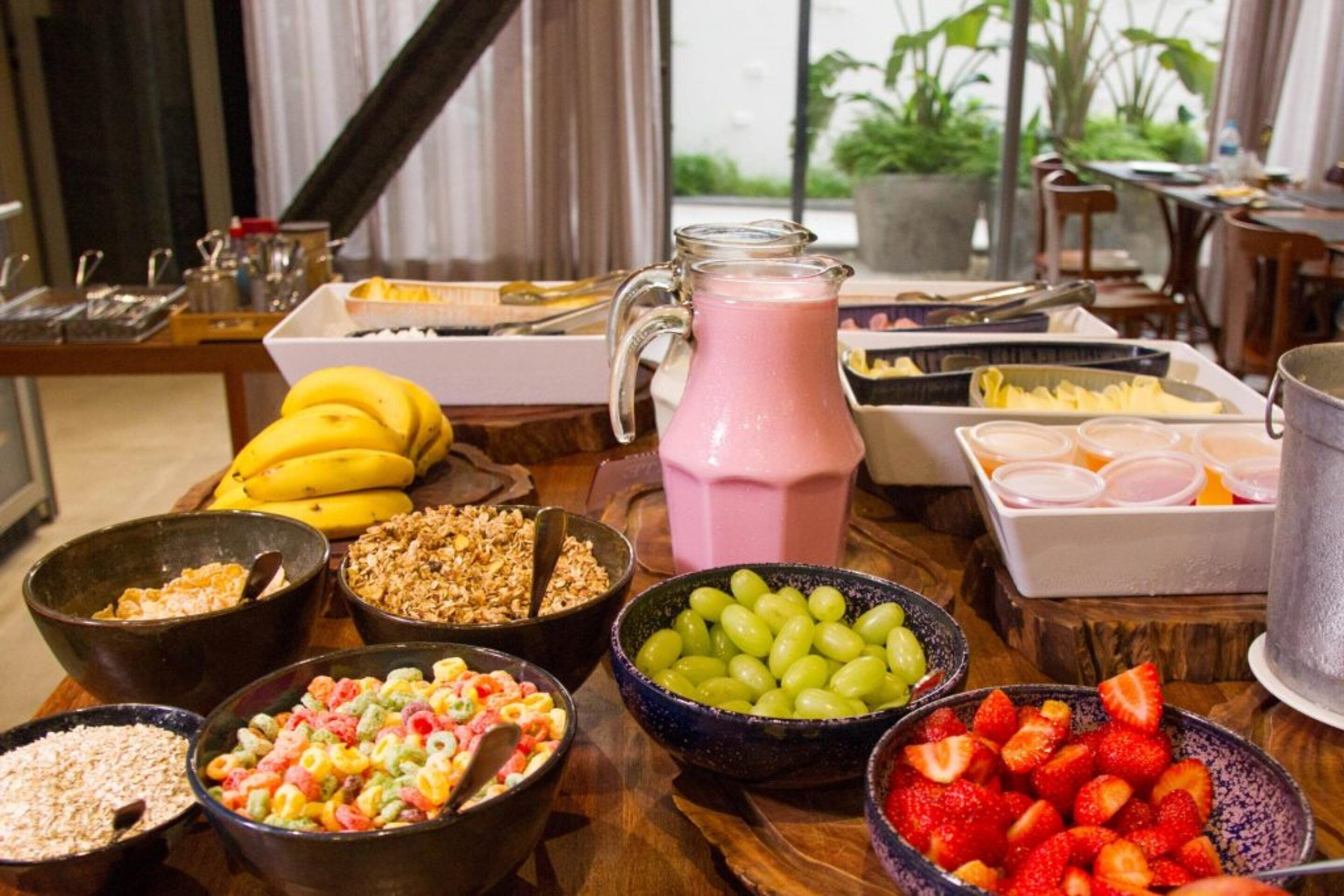 Free daily buffet breakfast