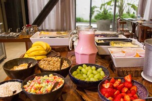 Desayuno buffet incluido todos los días 