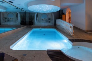 Piscine couverte