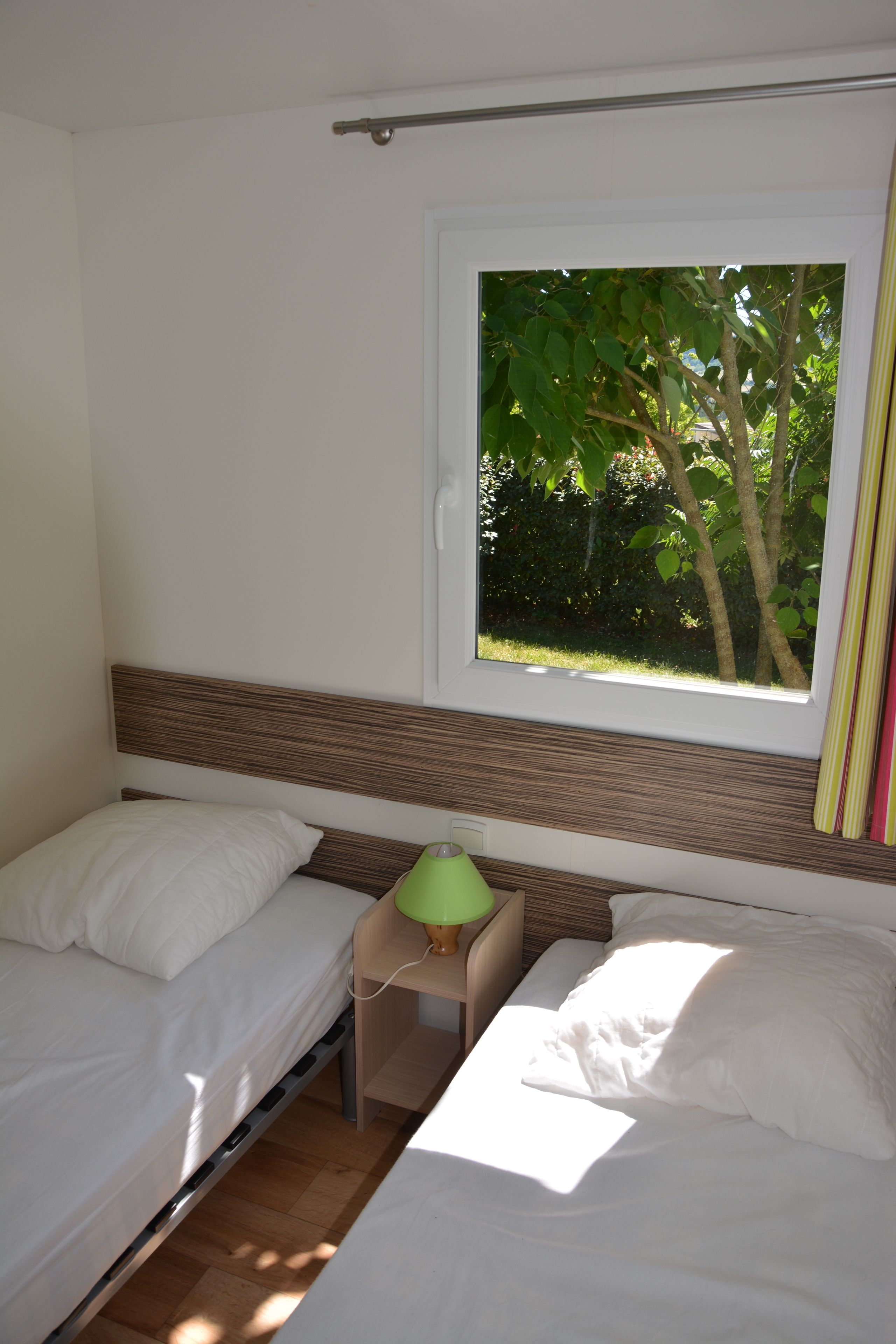 Classic Mobile Home (Louisiane) | Individually decorated, individually furnished, iron/ironing board