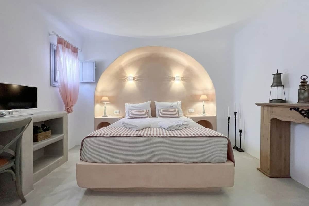 Premium villa with hot tub on the roof-split level | Ropa de cama de alta calidad y camas con pillow-top