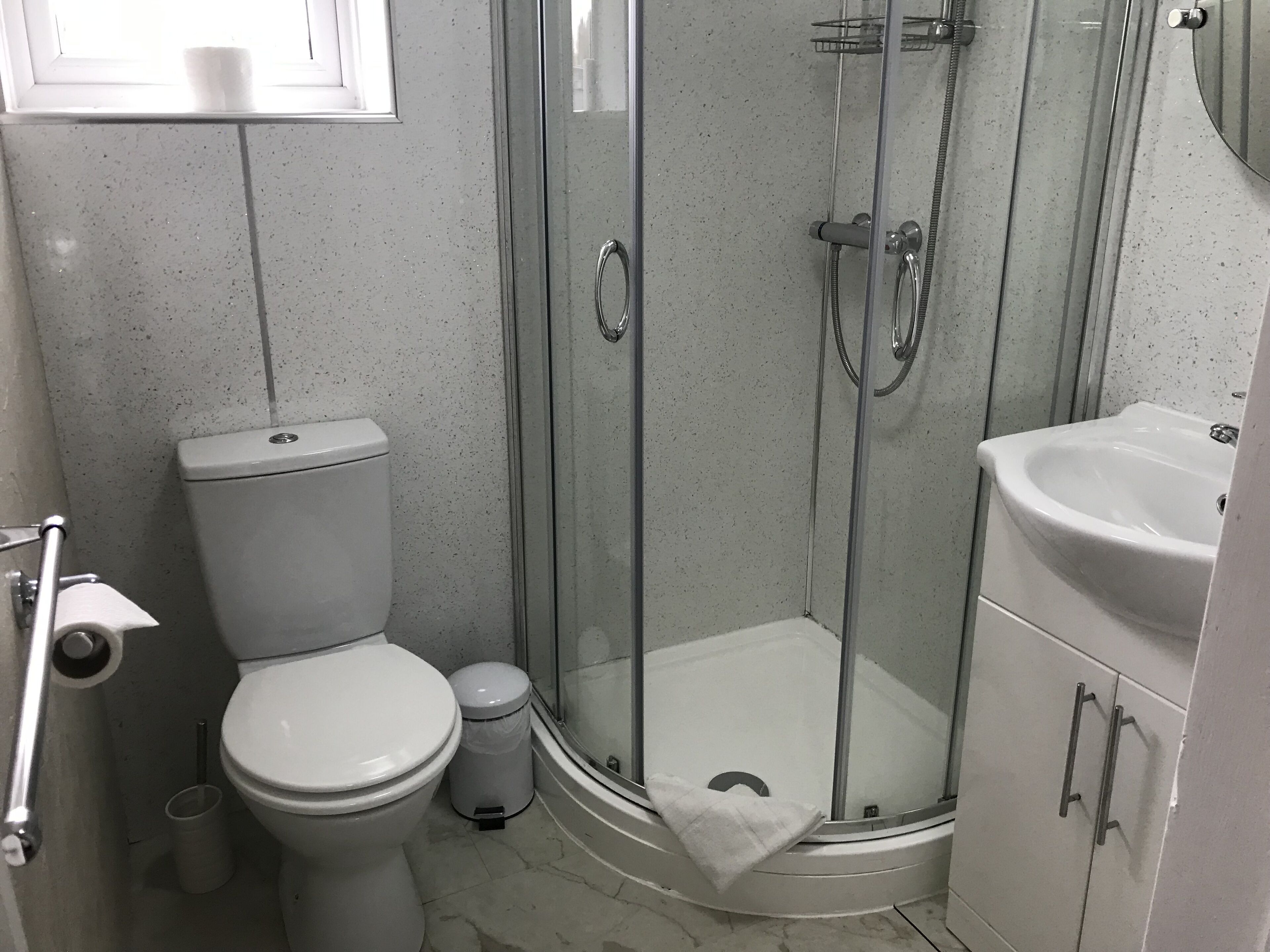 premium double room, ensuite, garden view | bathroom