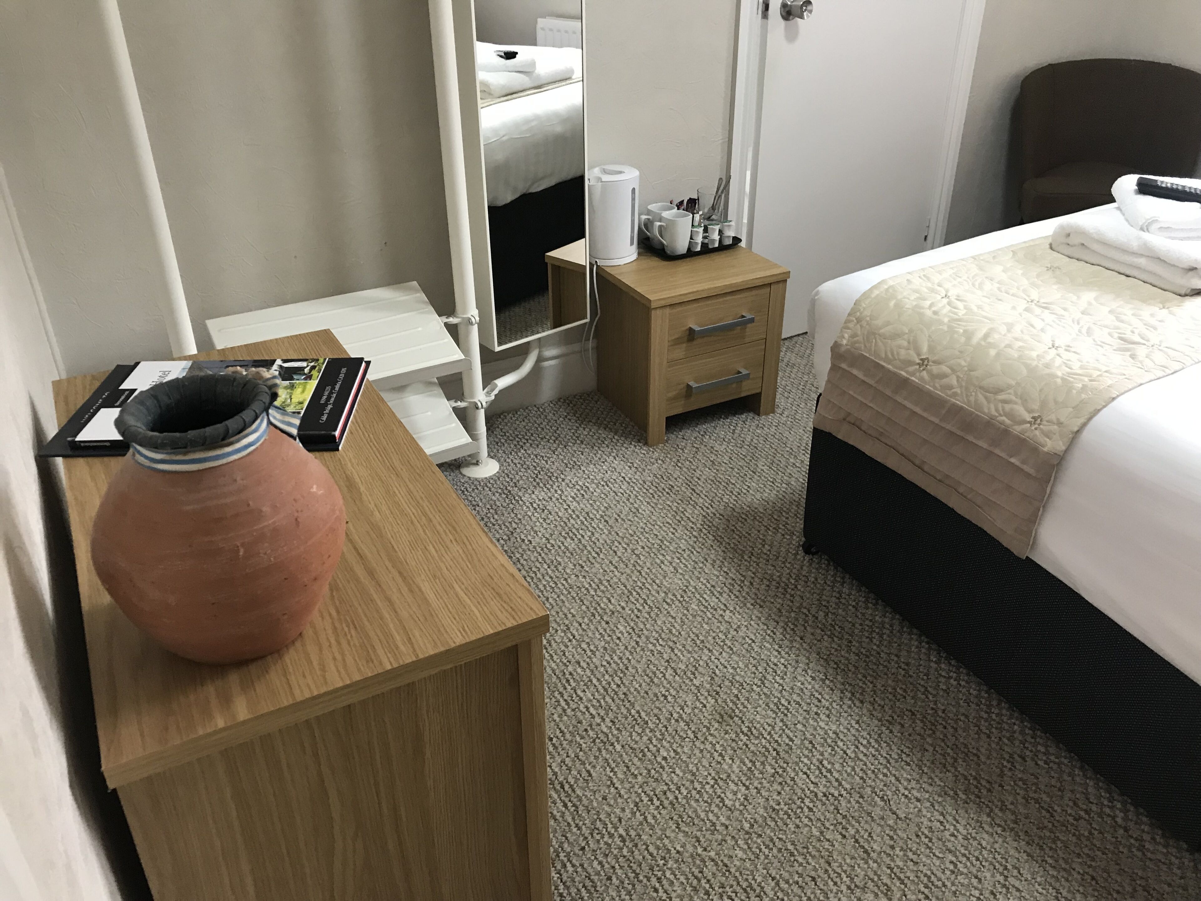 premium double room, ensuite, garden view