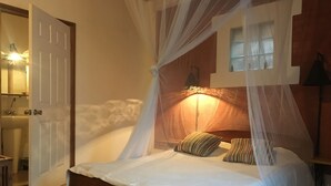 Double Room, 1 Double Bed, Non Smoking | Blackout drapes, cribs (free), WiFi (free), individually decorated - Ariandro Guest House (Antananarivo)