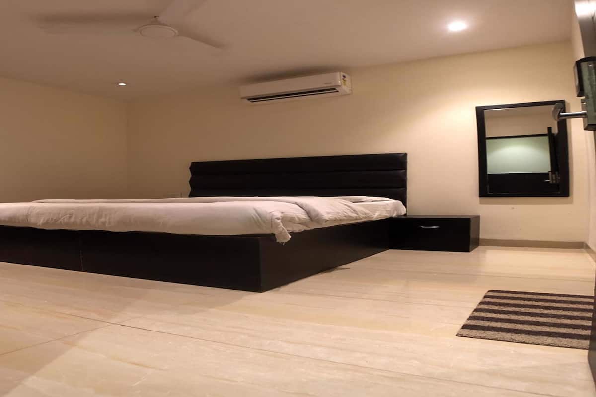 Deluxe Double Room, 1 King Bed