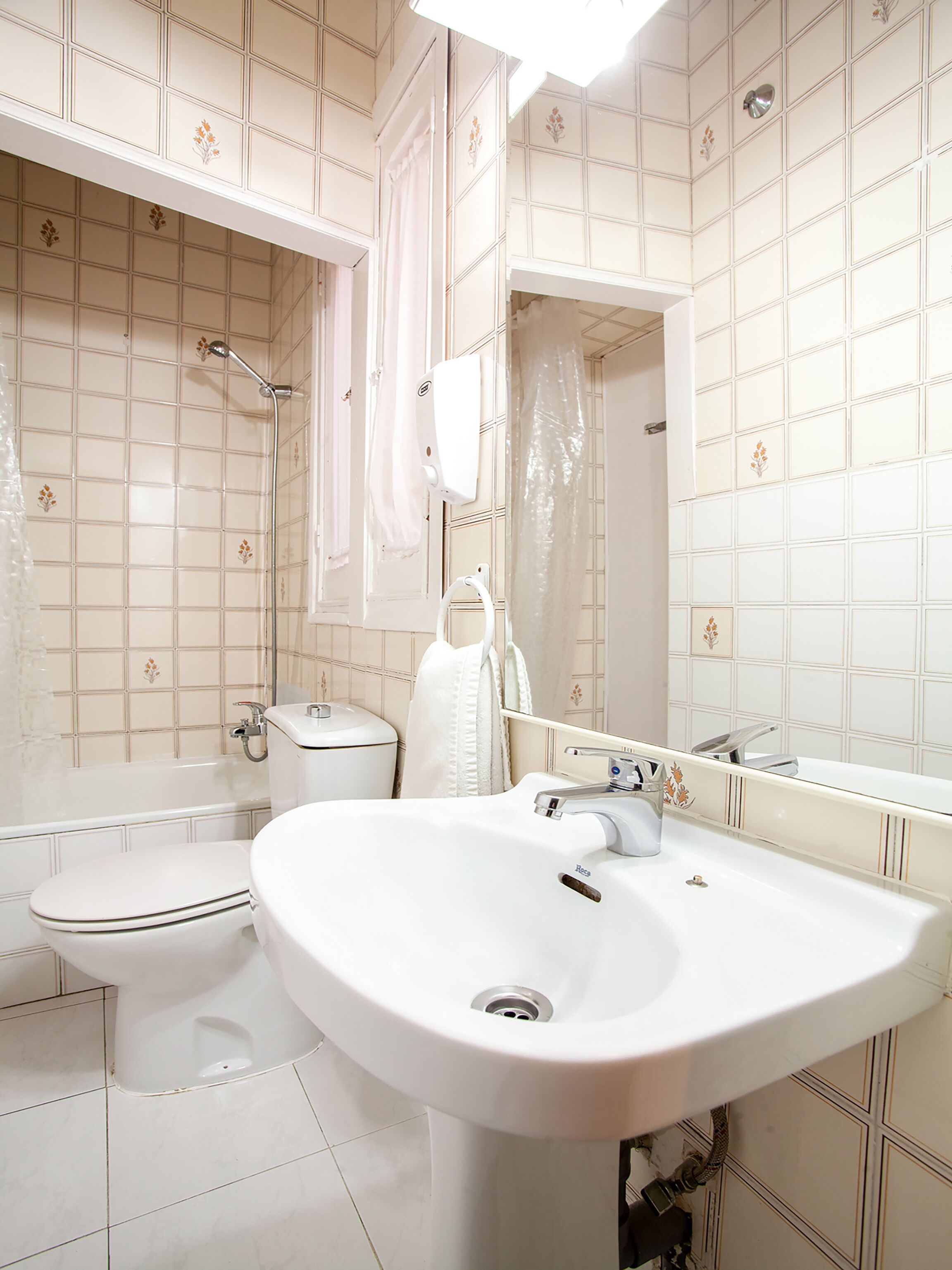 Doppelzimmer | Badezimmer | Haartrockner, Handtücher