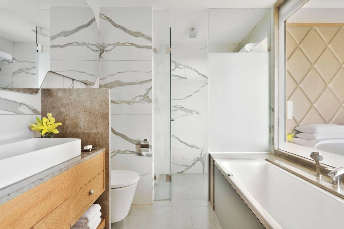 shower, free toiletries, hair dryer, bathrobes