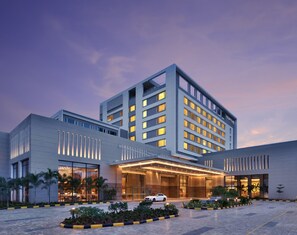 Exterior - Courtyard by Marriott Madurai (Madurai)