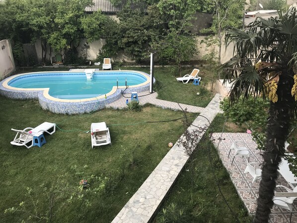 Piscine extérieure (ouverte en saison)