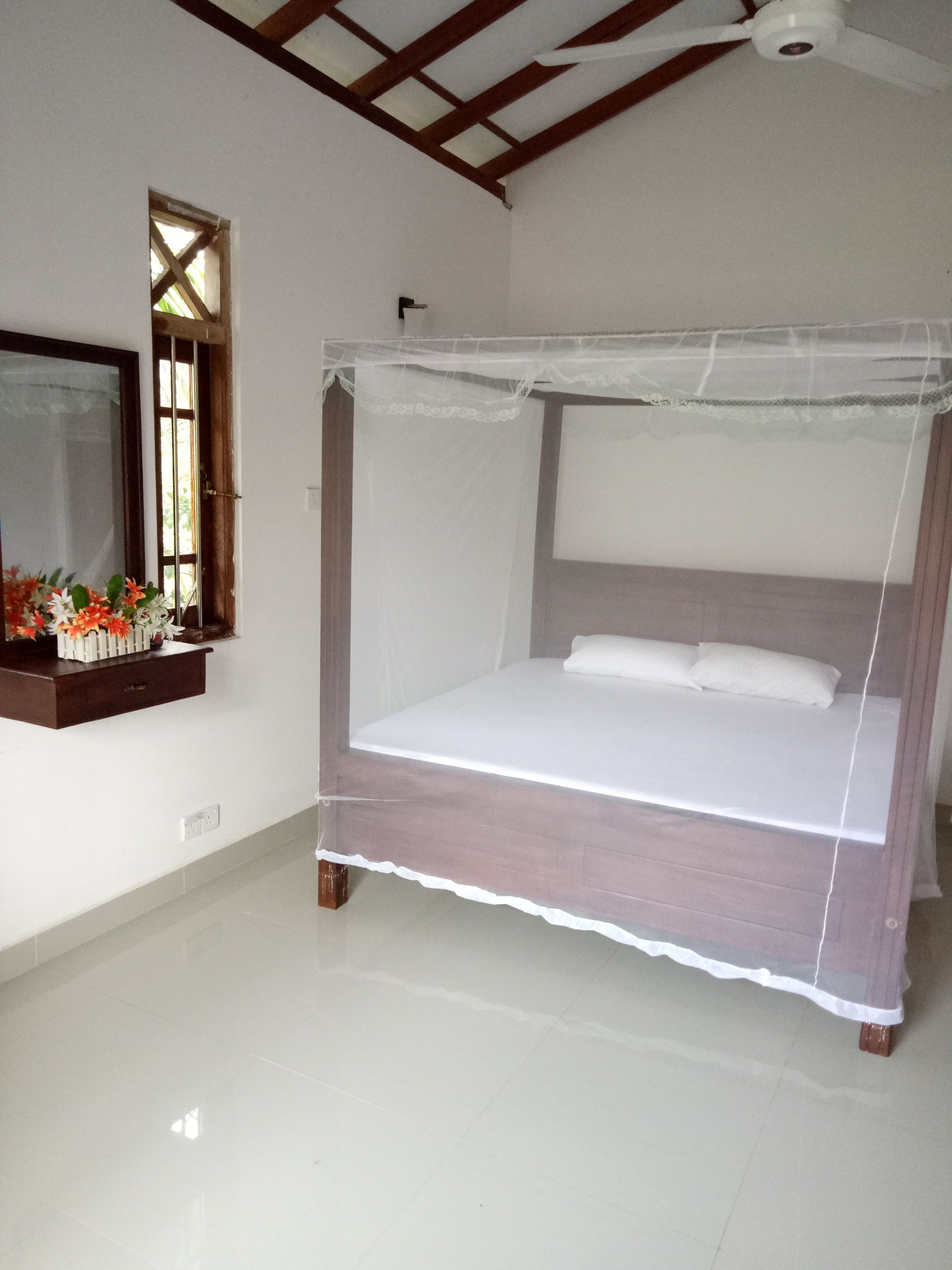 3 bedrooms, Egyptian cotton sheets, premium bedding, desk