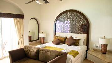 Ropa de cama de alta calidad, camas con pillow-top y minibar