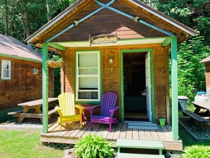 Cabin (xPORCUPINEP) | Terrace/patio - Pine Crest Motel And Cabins (Barton)