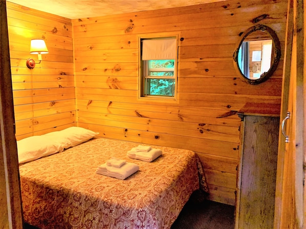 Cabaña (xDEERD) | 1 dormitorio, decoración individual, mobiliario individual y wifi gratis