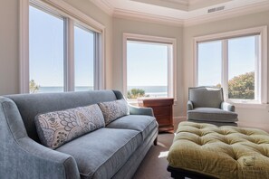 Smart TV, ping pong - 37 Dune Lane - Island Dream Home, 7 Bedroom Oceanfront (Hilton Head Island)
