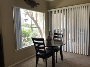 تناول الطعام