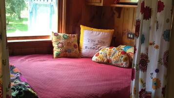 2 bedrooms, iron/ironing board, travel crib, free WiFi