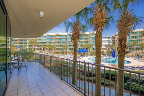 Terrace/patio - A True Oasis! Phoenix On The Bay 1109 (Orange Beach)