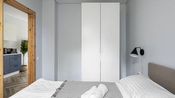 Departamento estándar, 1 habitación, con acceso para personas discapacitadas | 1 habitación, ropa de cama de alta calidad y muebles diferentes