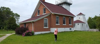  Maison familiale mise à jour à Idlewild Peninsula, Door County, WI. 8 couchages