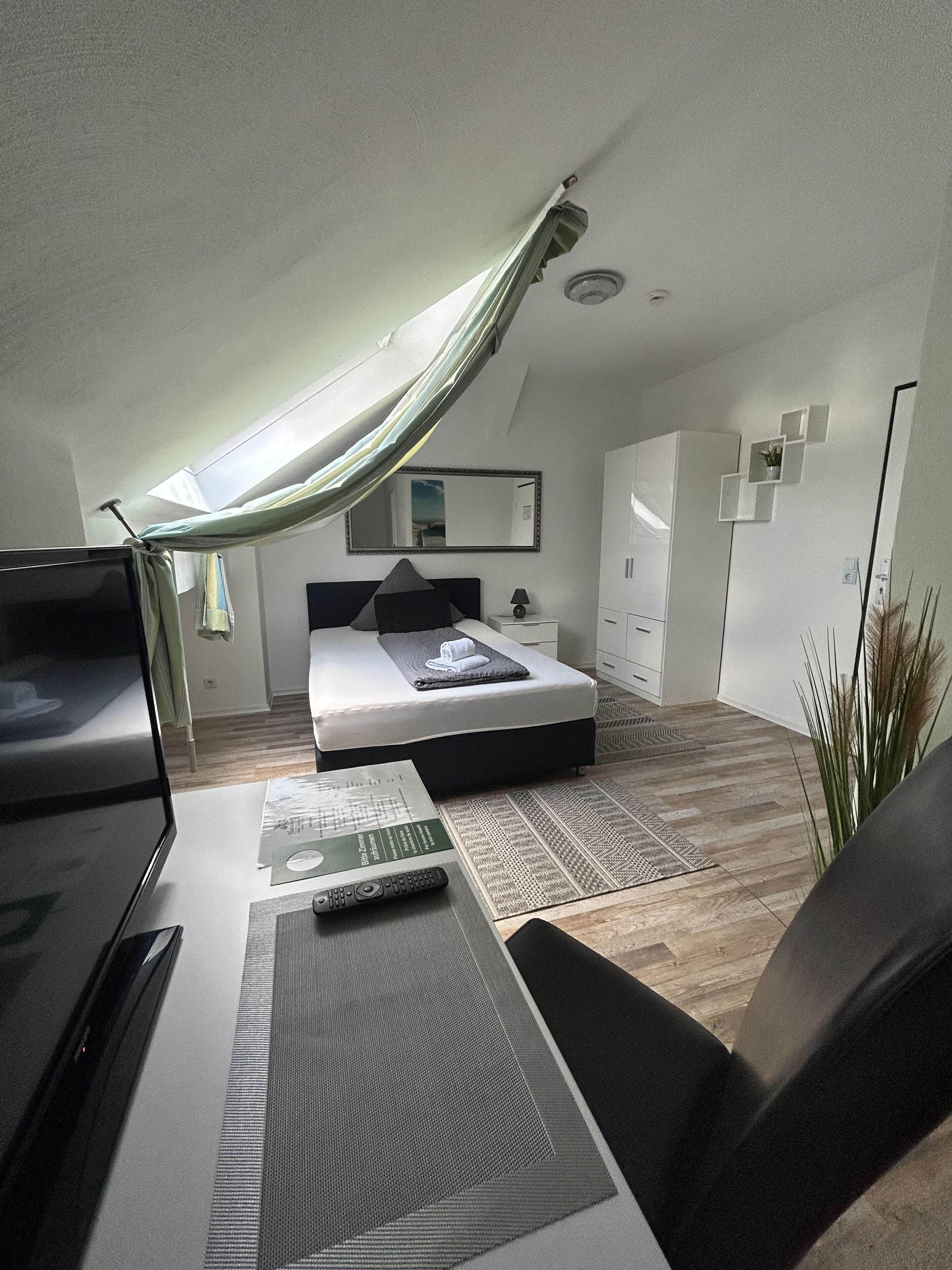 Desk, free WiFi, bed sheets