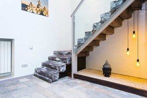 Staircase - 4 Rooms Barcelona (Barcelona)