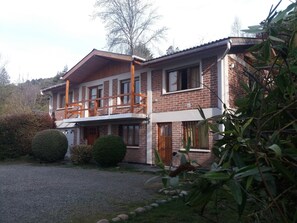 Interior entrance - Amanecer en el Nahuel (San Carlos de Bariloche)