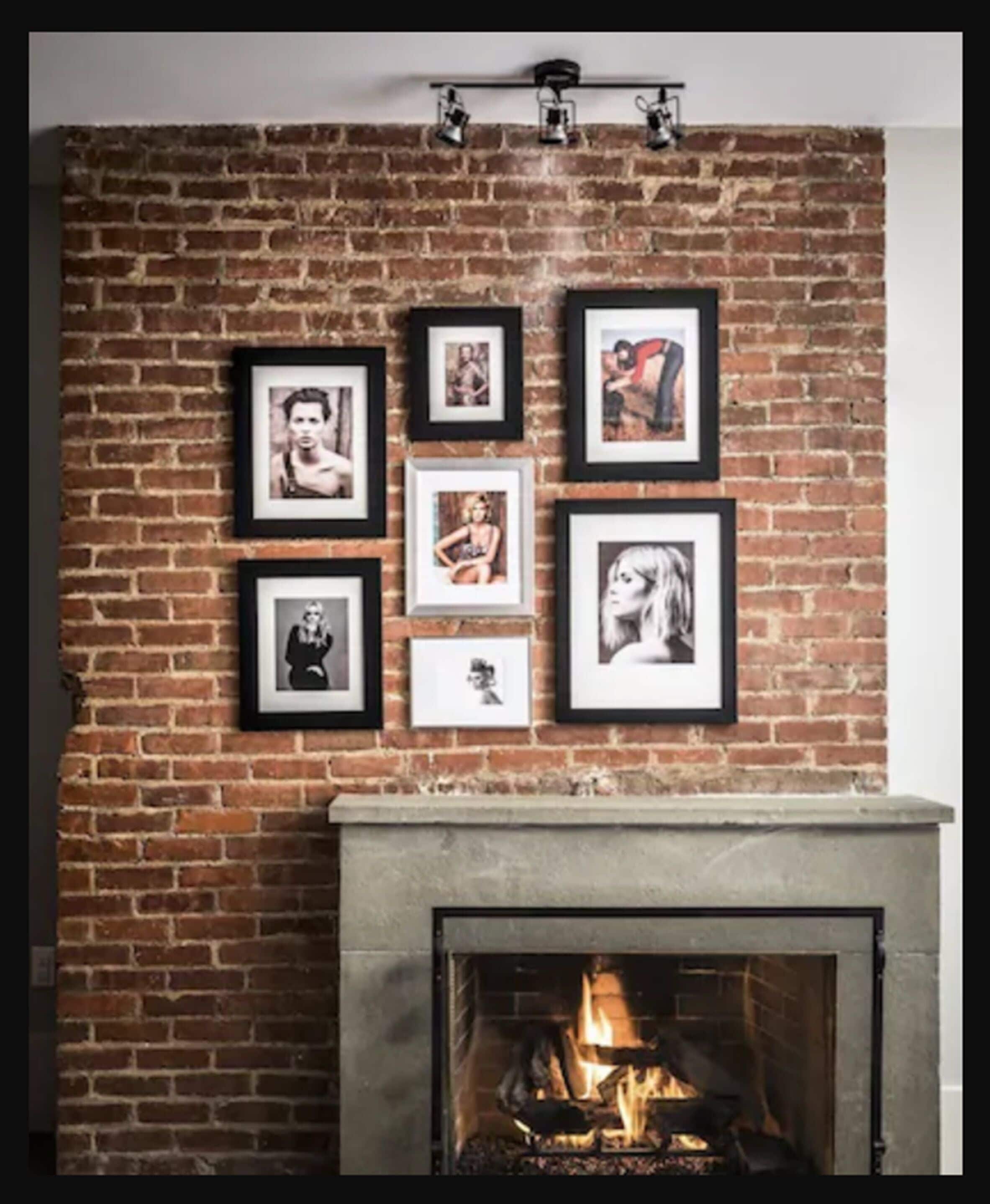 deluxe single room, 1 king bed, non smoking | 1 bedroom, premium bedding, in-room safe, individually decorated