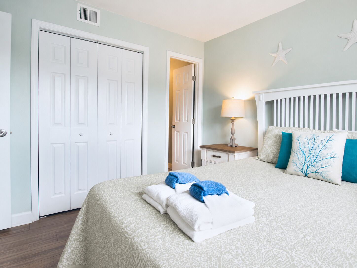 2 chambres, fer et planche à repasser, Wi-Fi gratuit