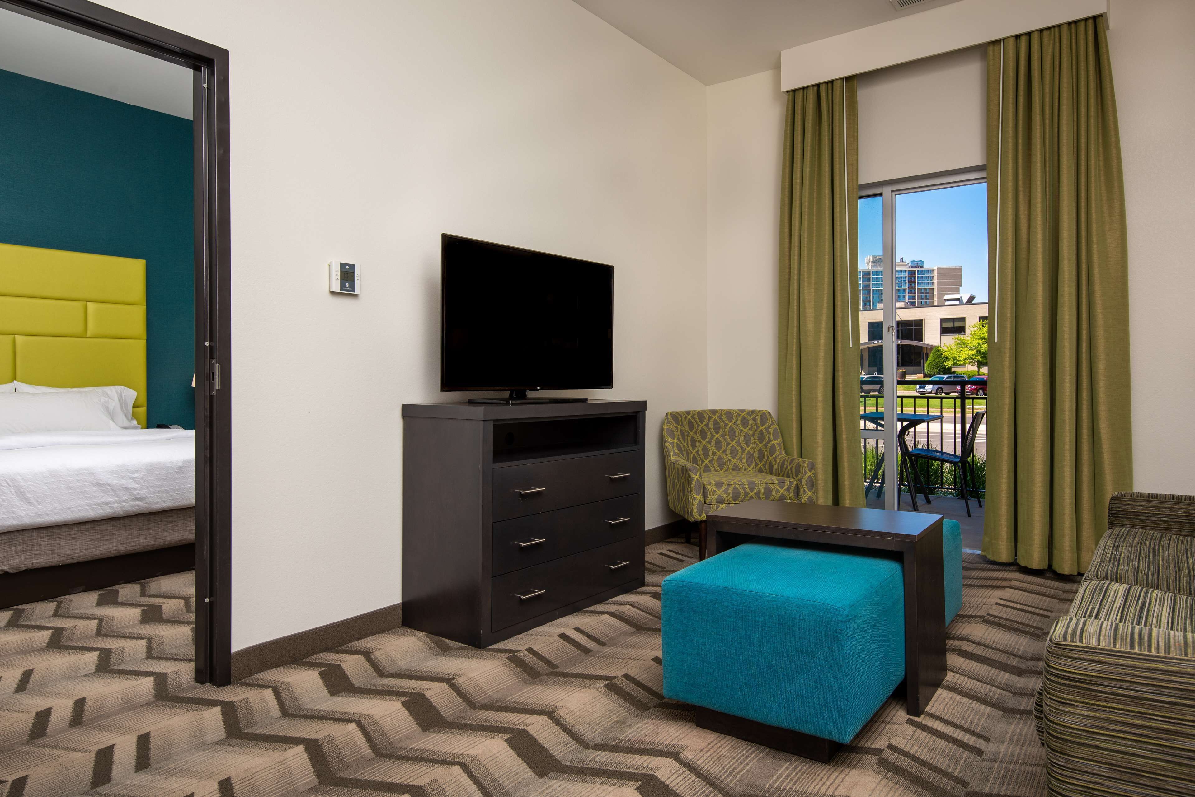 suite, 1 bedroom, patio | living area | 49-inch flat-screen tv with cable channels, tv