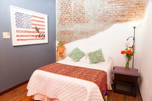 Wifi gratis y ropa de cama