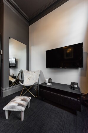 Studio – deluxe | Oppholdsrom | Smart-TV og Netflix