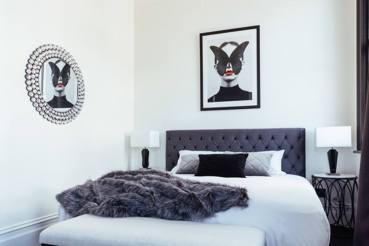 Studio Suite Deluks | Minibar, tirai kedap cahaya, setrika/meja setrika, dan Wi-Fi gratis