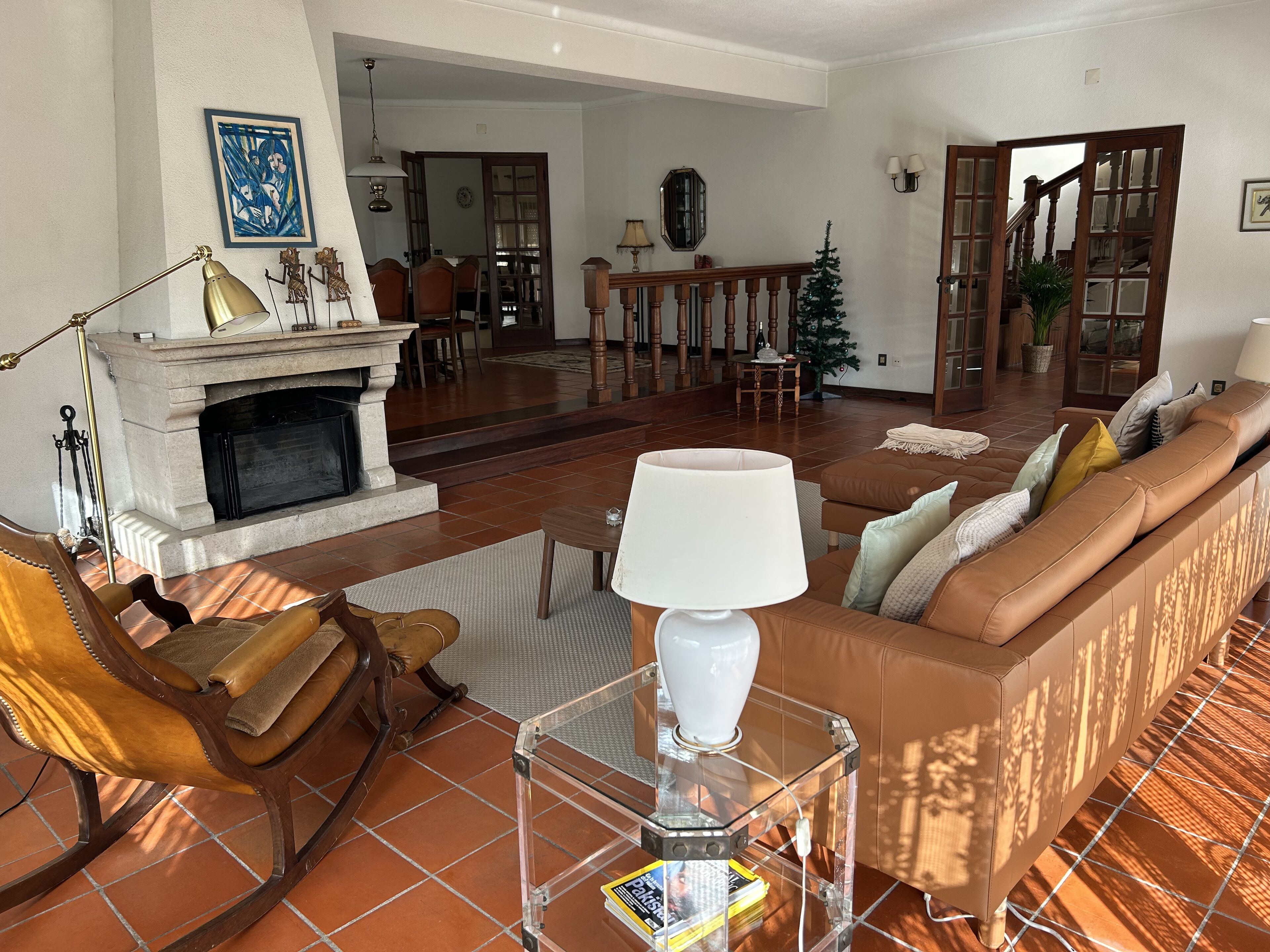 TV, fireplace, printers