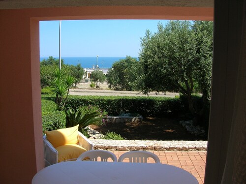  Schöne Ferienwohnung am Meer mit Garten und Terrasse mit Ausblick.