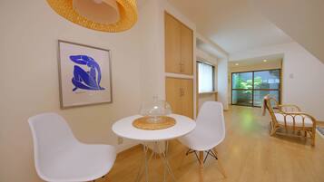 Private Vacation Home | Living room