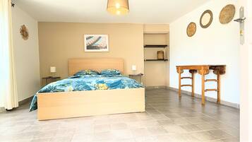 6 dormitorios, escritorio, tabla de planchar con plancha y wifi gratis