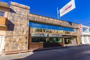 Front of property - Hotel Safari (Tuxtla Gutierrez)