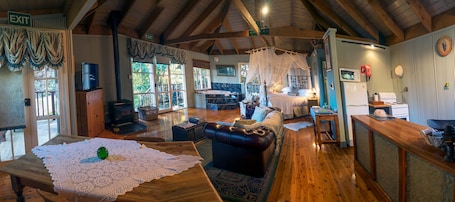 浪漫村舍, 1 张大床 (Windsong) | 客房内用餐