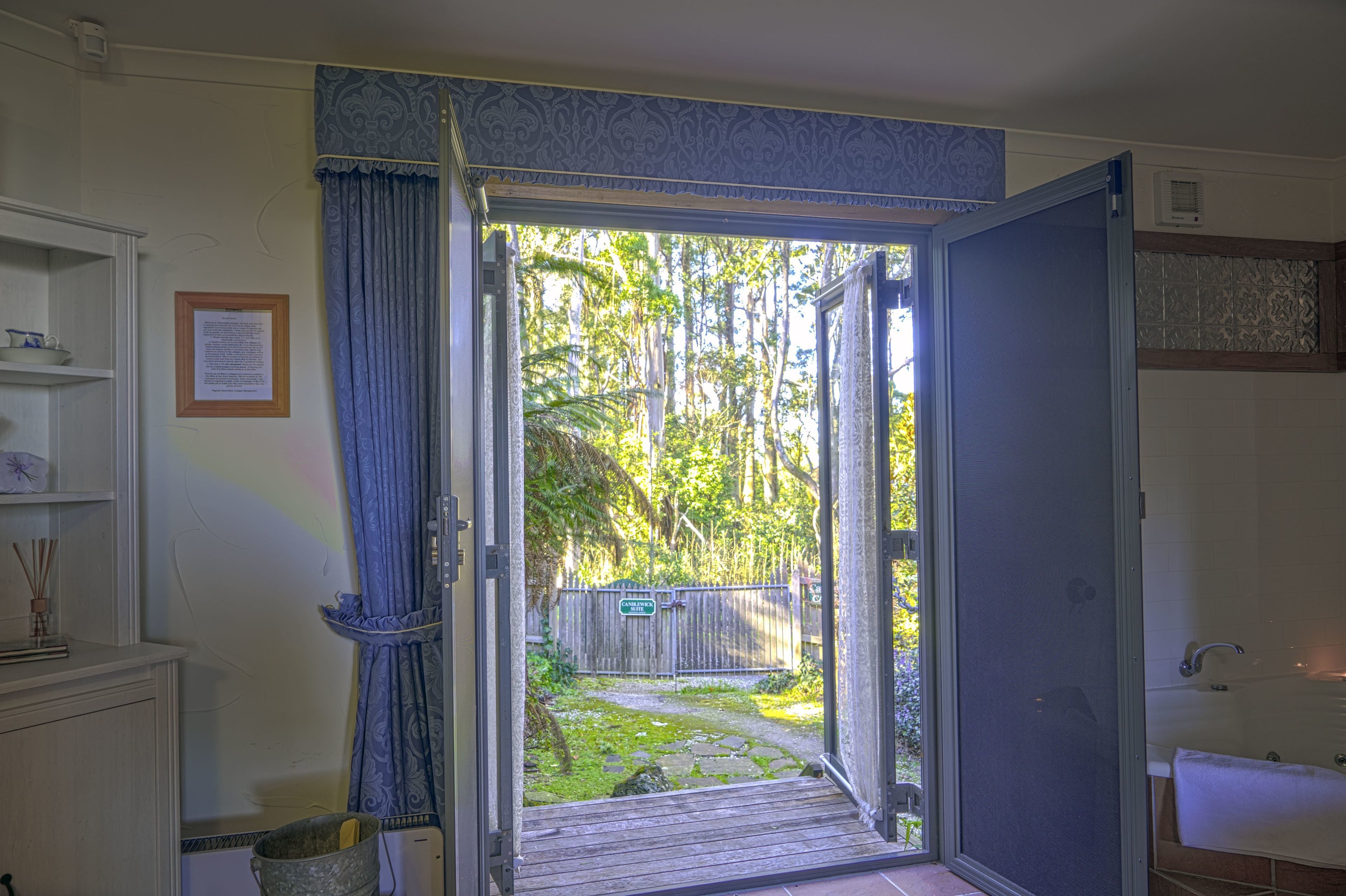 Deluxe Suite, 1 Queen Bed (Candlewick) | View from room