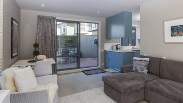 Apartemen, 1 kamar tidur | Area keluarga | TV layar datar